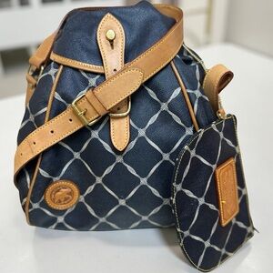 NEW! Hunting World International Navy Blue/White Grid Crossbody Shoulder Bag